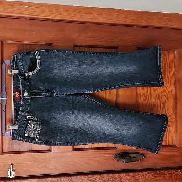 Women's One 5 One Jean Capris. Size 12. - Picture 1 of 3